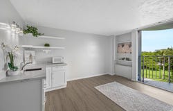 101 AUPUNI ST, Hilo, HI 96720