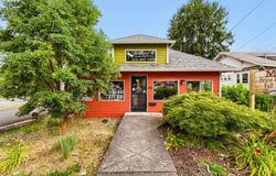 323 W POWELL Blvd, Gresham, OR 97030