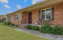 1303 Daniel Drive, Paragould, AR 72450