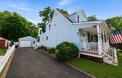 72 George Street, Babylon, NY 11702