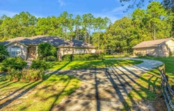 2400 Renfroe Rd, Pace, FL 32571