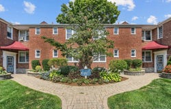 6 Bryant Crescent, White Plains, NY 10605