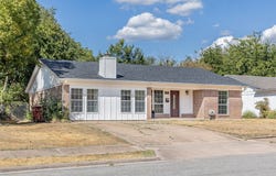 1805 W Belden, Sherman, TX 75092