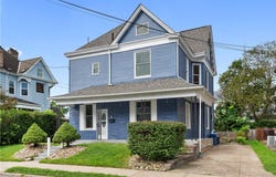 22 Hawthorne Ave, Crafton, PA 15205