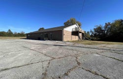 1177 HWY 62, Cotter, AR 72626