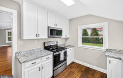 206 2ND Street, SHENANDOAH, VA 22849