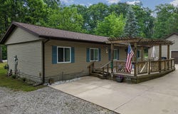 118 Raven Way, Roscommon, MI 48653