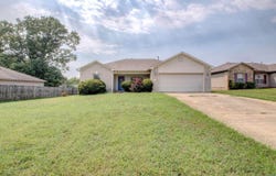 32 Seminole Circle, Austin, AR 72007
