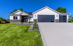 4085 E Oldfield Drive, Leesburg, IN 46538