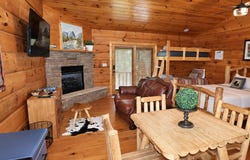 211 Old Bridge Rd, Townsend, TN 37882