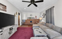 157 Maplewood Ave, Gloucester, MA 01930
