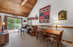 42125 Cedar Crest Place, Perry, MO 63462