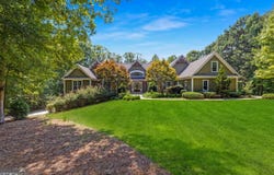 190 Dukes Court, Brooks, GA 30205