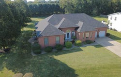 10 Anchors Way, Winfield, WV 25213