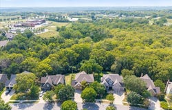 8426 Haven Street, Lenexa, KS 66219