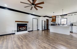 122 Sunset Dr, La Grange, KY 40031
