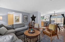 27420 E WELCHES Rd, Welches, OR 97067