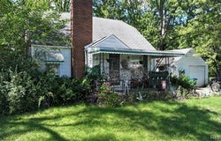 1220 Belsay, Burton, MI 48509