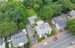 39 Washington St, Peabody, MA 01960