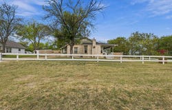 6113 Broadway Avenue, Haltom City, TX 76117