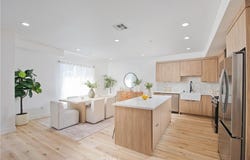 542 N Serrano Avenue, Los Angeles, CA 90004