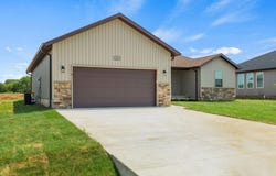 420 Beavertail Road, Ash Grove, MO 65604