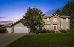 1826 29th Street NW, Cedar Rapids, IA 52405