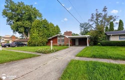 1918 Windsor Lane, Flint, MI 48507