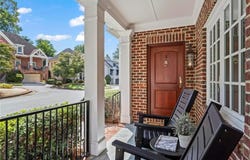 1138 Fairway Gardens NE, Brookhaven, GA 30319