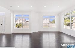 28 Lamb Court, Norwood, NJ 07648