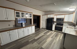 12 Riverview Dr, Le Mars, IA 51031