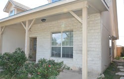 112 G SANDSTONE Dr, Jarrell, TX 76537
