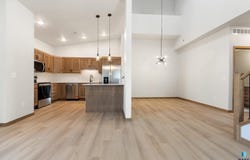 2401 E Jetty Pl, Sioux Falls, SD 57108