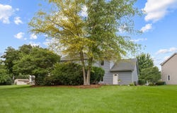 2877 Sarah Court, Elgin, IL 60124