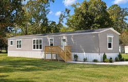 15323 E Beaver Dr, Pride, LA 70770