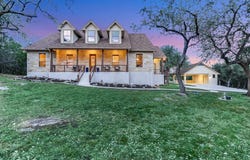 420 MISSION Trl, Wimberley, TX 78676