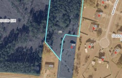 924 Main St Ext, Swansboro, NC 28584