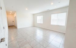509 Sandtrap Lane, Lemoore, CA 93245