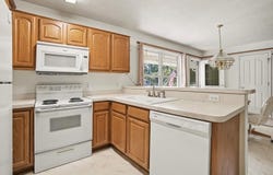 1211 Woodcrest Street, Muskegon, MI 49442