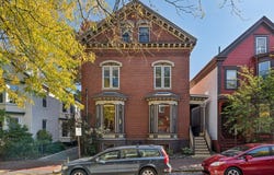 77 Carleton Street, Portland, ME 04102