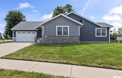 600 Burberry Lane, Rochester, IL 62563