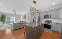 7 Sydney Rose Ct, Johnston, RI 02919
