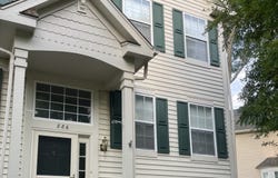 886 Essex Circle, Grayslake, IL 60030