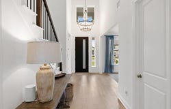 365 Pear Tree Ln, Austin, TX 78737