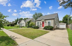 391 Memorial Drive SE, Cedar Rapids, IA 52403