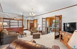 921 S Prairie Ave, Sioux Falls, SD 57104