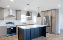 1506 RIVER Rd, Longview, WA 98632