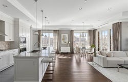 1000 Royal Court, North Hills, NY 11040