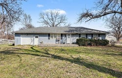 529 N 5 Street, Lacygne, KS 66040
