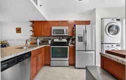 105 Riviera Cir, Weston, FL 33326